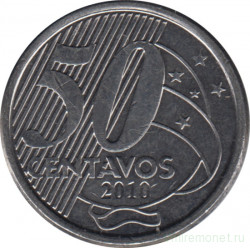 Монета. Бразилия. 50 сентаво 2010 год.
