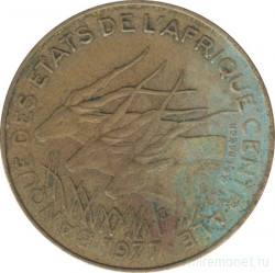 Монета. Центральноафриканский экономический и валютный союз (ВЕАС). 10 франков 1977 год.
