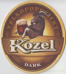 Подставка. Пиво  "Velkopopovický Kozel". Овальная этикетка.
