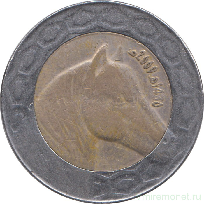 Монета. Алжир. 100 динаров 2009 год.