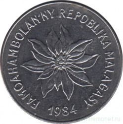 Монета. Мадагаскар. 5 франков 1984 год.