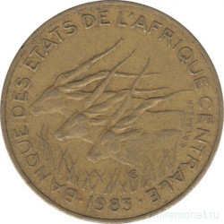 Монета. Центральноафриканский экономический и валютный союз (ВЕАС). 10 франков 1983 год.