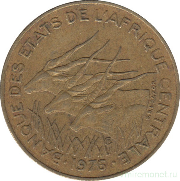 Монета. Центральноафриканский экономический и валютный союз (ВЕАС). 10 франков 1976 год.