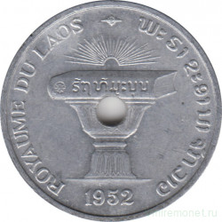Монета. Колролевство Лаос. 50 сантимов 1952 год.