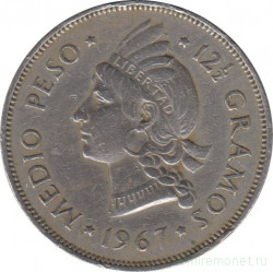 Монета. Доминиканская республика. 1/2 песо 1967 год.