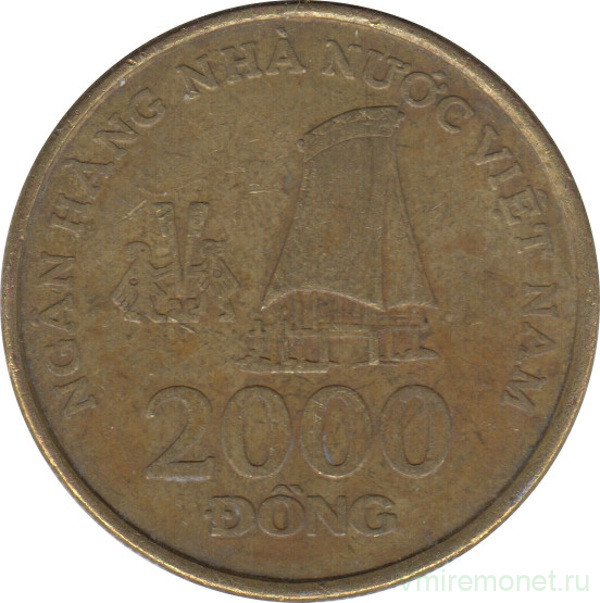 Монета. Вьетнам (СРВ). 2000 донгов 2003 год.