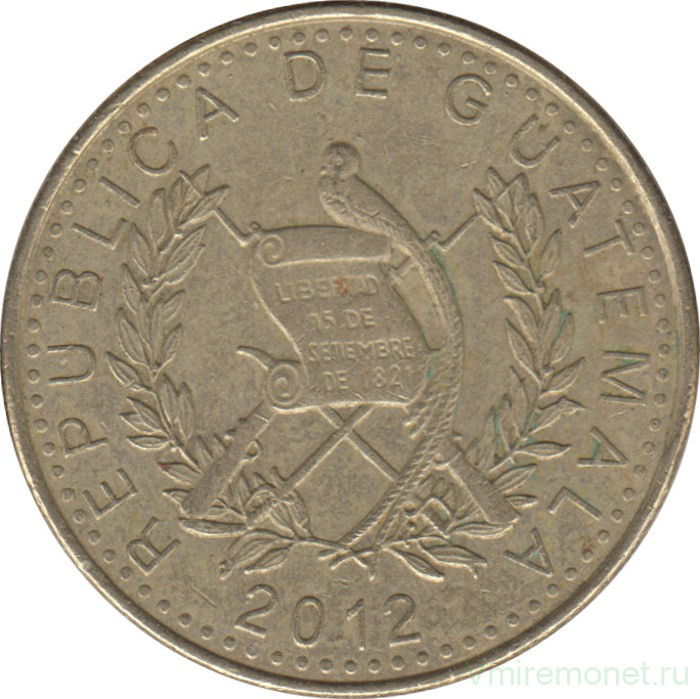 Монета. Гватемала. 1 кетцаль 2012 год.