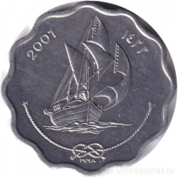 Монета. Мальдивские острова. 10 лари 2001 (1422) год.