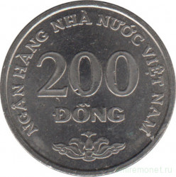 Монета. Вьетнам (СРВ). 200 донгов 2003 год.