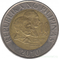 Монета. Филиппины. 10 песо 2010 год.