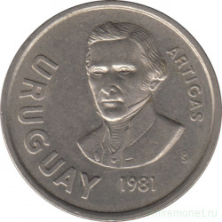 Монета. Уругвай. 10 песо 1981 год.