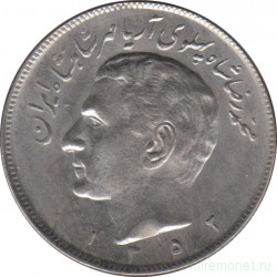 Монета. Иран. 20 риалов 1973 (1352) год. Новый тип.