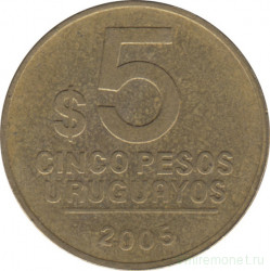 Монета. Уругвай. 5 песо 2005 год.