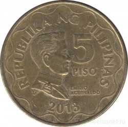 Монета. Филиппины. 5 песо 2013 год.