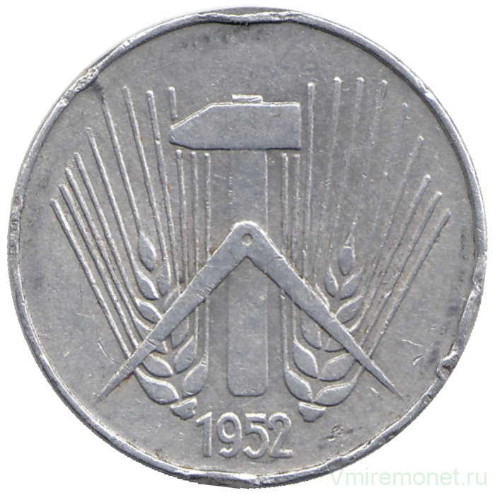 Монета. ГДР. 10 пфеннигов 1952 год (А).
