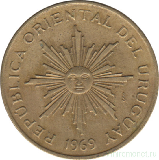 Монета. Уругвай. 5 песо 1969 год.