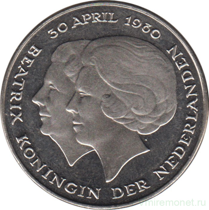Монета. Нидерланды. 2,5 гульдена 1980 год. Коронация королевы Беатрикс.