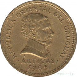Монета. Уругвай. 5 песо 1965 год.