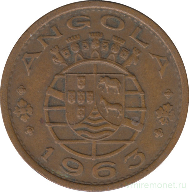 Монета. Ангола. 1 эскудо 1963 год.