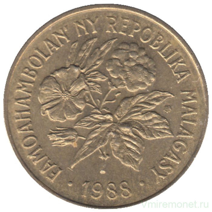 Монета. Мадагаскар. 20 франков 1988 год. 