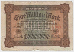 Банкнота. Германия. Веймарская республика. 1 миллион марок 1923 год. Водяной знак - рубящие звёзды. Серийный номер - шесть цифр (красные).