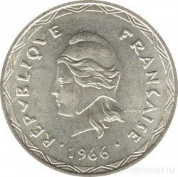 Монета. Новые Гебриды (Вануату). 100 франков 1966 год.