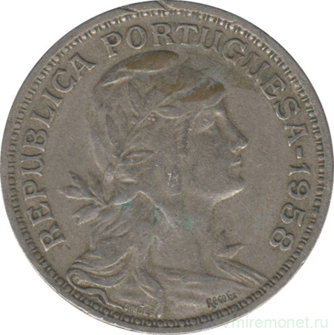 Монета. Португалия. 50 сентаво 1958 год.