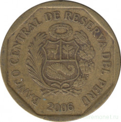 Монета. Перу. 10 сентимо 2006 год.
