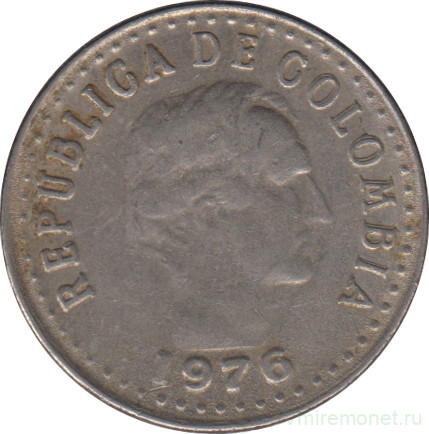 Монета. Колумбия. 10 сентаво 1976 год.