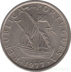 Монета. Португалия. 5 эскудо 1977 год.