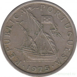 Монета. Португалия. 5 эскудо 1975 год.