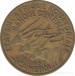 Монета. Экваториальная Африка (КФА). Камерун. 10 франков 1967 год.