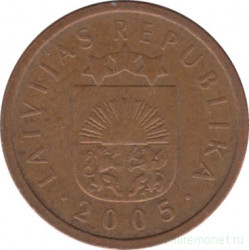 Монета. Латвия. 1 сантим 2005 год.