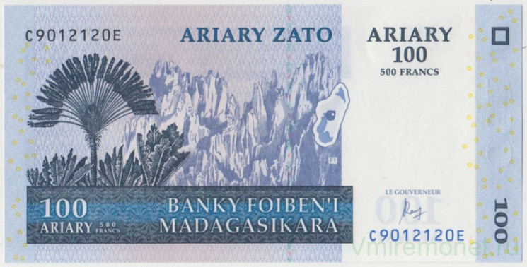 Банкнота. Мадагаскар. 100 ариари 2004 год. Тип 86c.