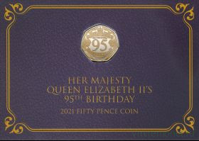 Монета. Гибралтар. 50 пенсов 2021 год. 95 лет со дня рождения Королевы Елизаветы II. Цветная. В блистере. 