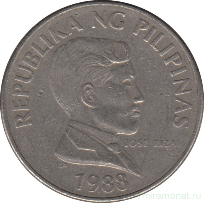 1 Песо в рублях. Монета 1 песо футбол 1988 года. Филиппины 1 песо 1903. 1 Песо в рублях на сегодня.