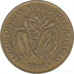 Монета. Мадагаскар. 10 франков 1978 год.
