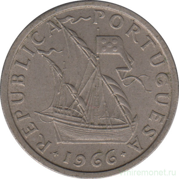 Монета. Португалия. 5 эскудо 1966 год.