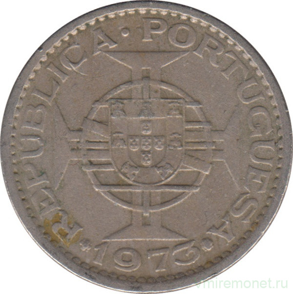 Монета. Мозамбик. 5 эскудо 1973 год.