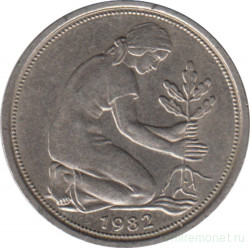Монета. ФРГ. 50 пфеннигов 1982 год. Монетный двор - Штутгарт (F).