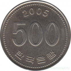 Монета. Южная Корея. 500 вон 2005 год.