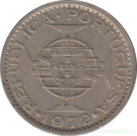 Монета. Ангола. 5 эскудо 1972 год.