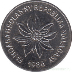 Монета. Мадагаскар. 2 франка 1986 год.