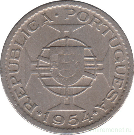 Монета. Мозамбик. 2,5 эскудо 1954 год.