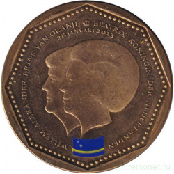 Монета. Нидерландские Антильские острова. 5 гульденов 2013 год. Флаг Кюрасао.