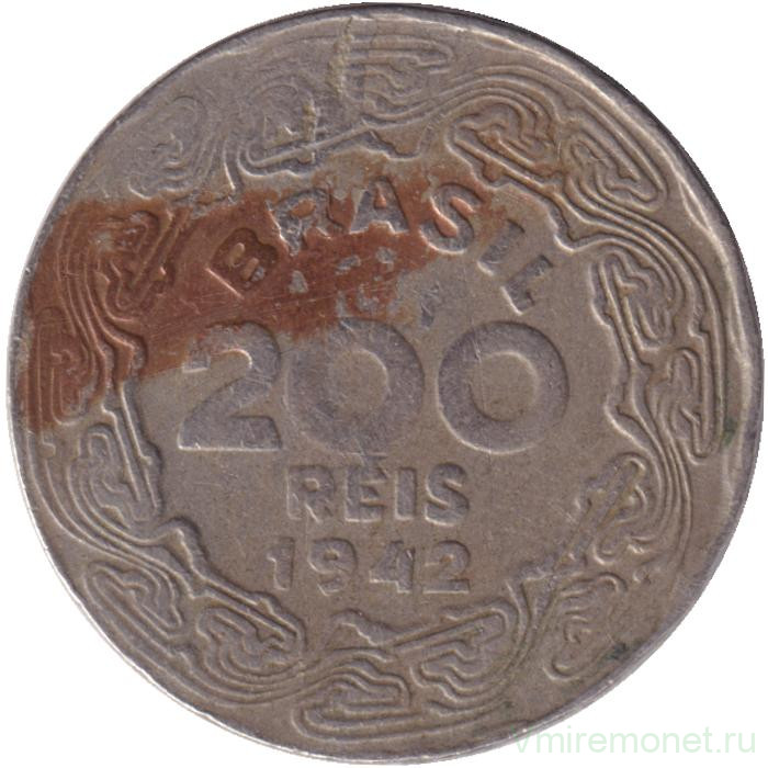 Монета. Бразилия. 200 рейсов 1942 год.
