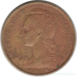 Монета. Французское Сомали. 10 франков 1965 год.