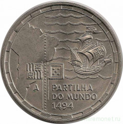 Монета. Португалия. 200 эскудо 1994 года. Договор 1494 года между Португалией и Испанией о разделе Мира. 