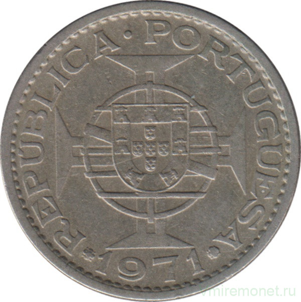 Монета. Мозамбик. 5 эскудо 1971 год.