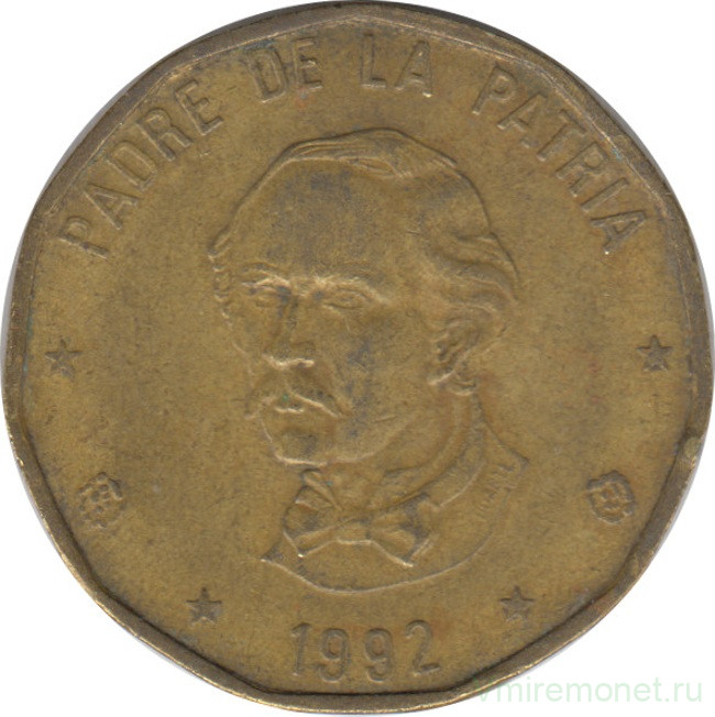 Монета. Доминиканская республика. 1 песо 1992 год. Старый тип.